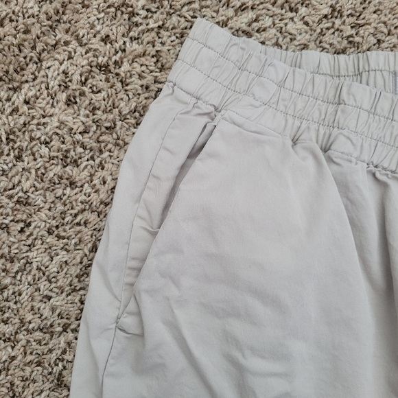 Everlane Easy Pant Pants Trousers Khaki Beige Cotton Elastic Waist Size 6 - Picture 2 of 6